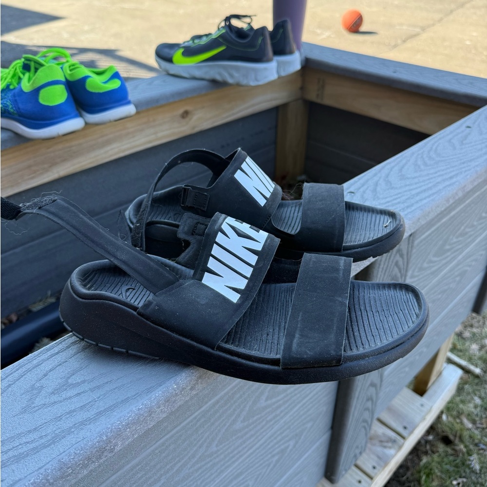 Nike Black Slide Sandals